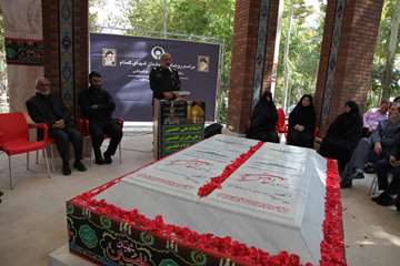 مراسم رونمایی از یادمان شهدای گمنام